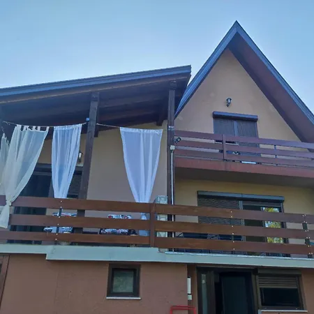 Domus Foresta Lägenhet *