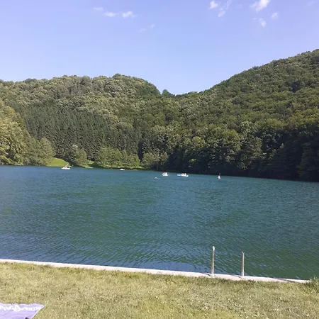 Domus Foresta דירה