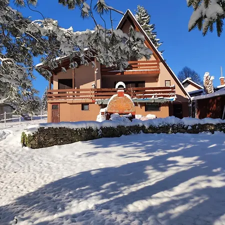 Domus Foresta شقة