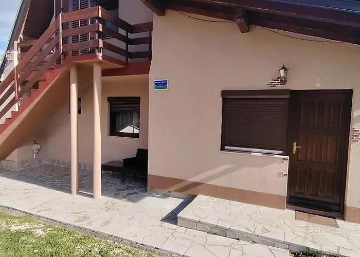 Domus Foresta شقة Brdo